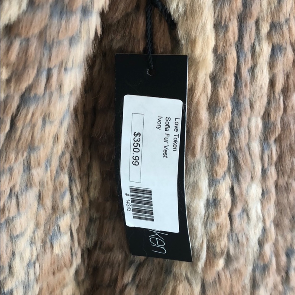 Real Rabbit Fur Vest - Picture 4 of 7